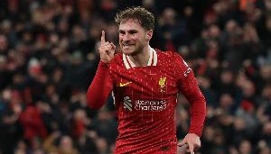 麦卡利斯特在英超为利物浦攻入3粒禁区外进球，追平布莱顿时期