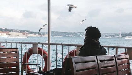 夸张！7轮13球！瓦科补时破门完成双响，泰山再度扳平2-2申花