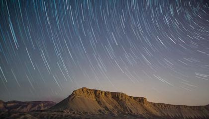 夸张！7轮13球！瓦科补时破门完成双响，泰山再度扳平2-2申花